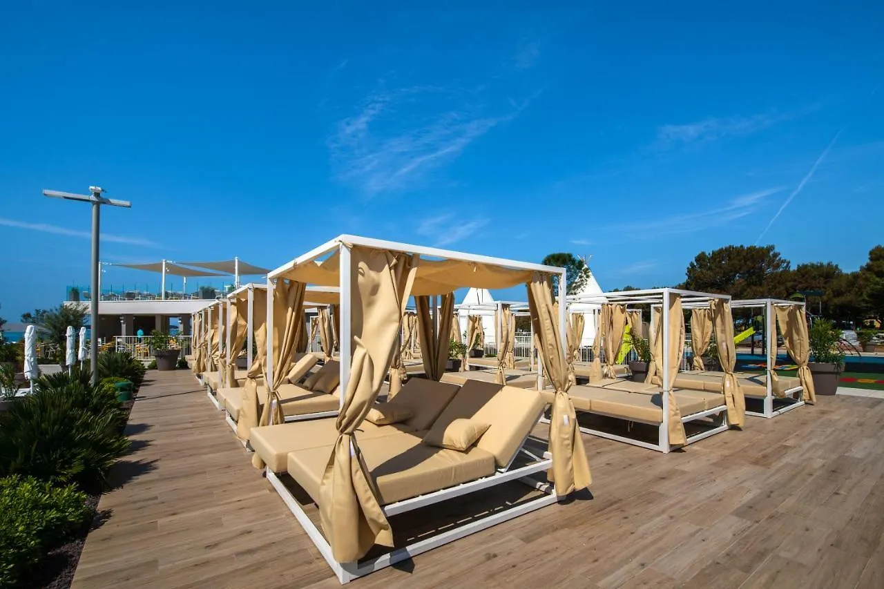 Arena Grand Kazela Camping Homes 4*, Medulin Croatia